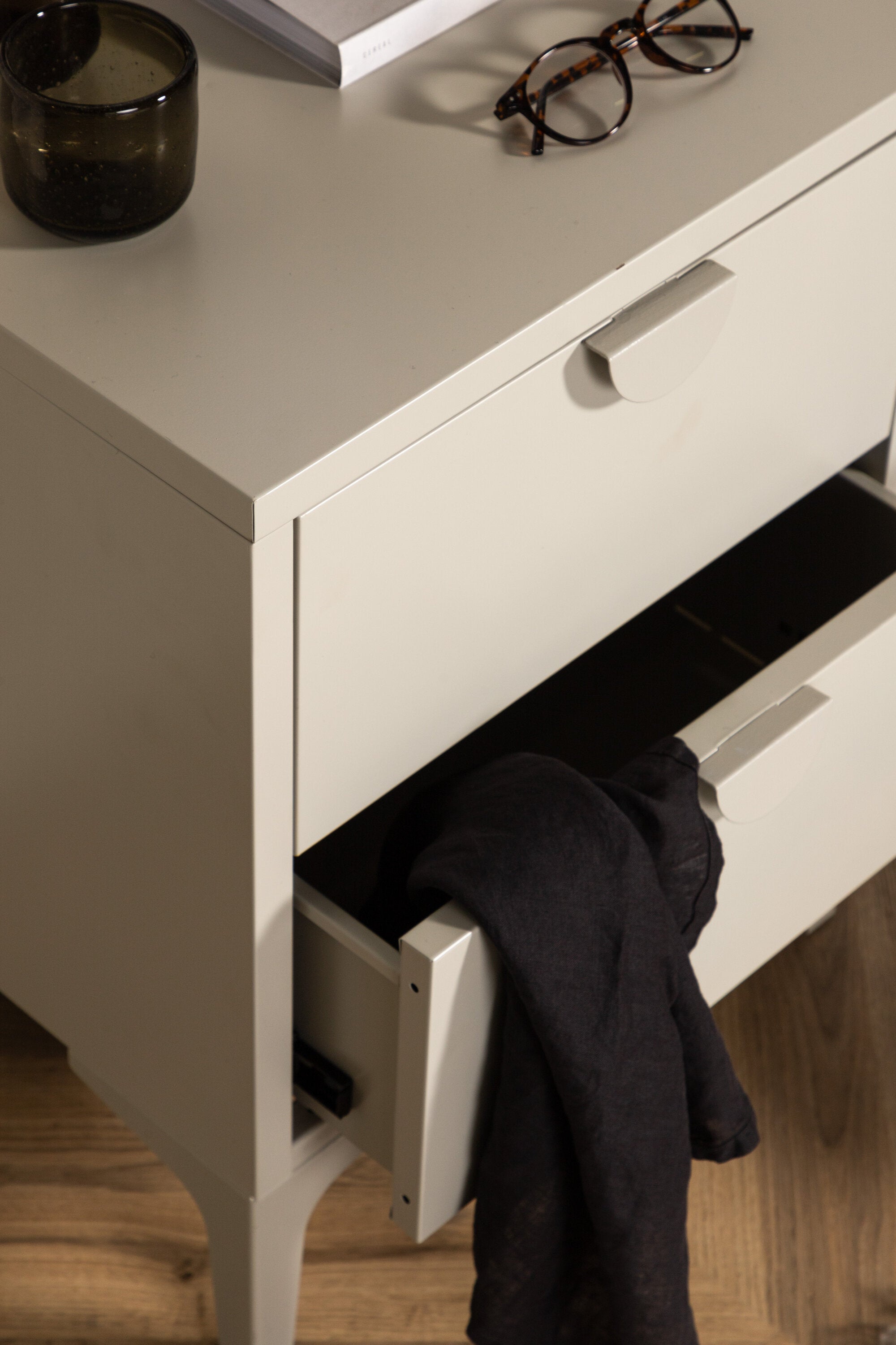 Piring 2 Korpus in Beige präsentiert im Onlineshop von KAQTU Design AG. Regal Zubehör ist von Venture Home