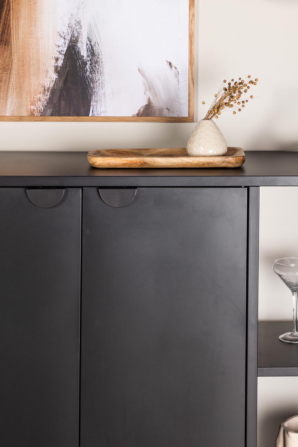 Piring Kommode in Schwarz präsentiert im Onlineshop von KAQTU Design AG. Cabinet ist von Venture Home