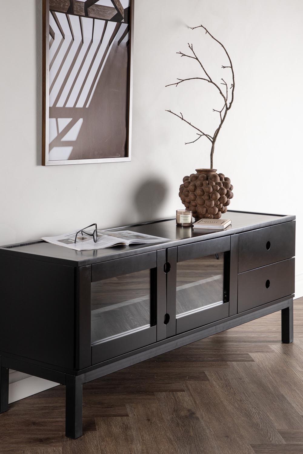 Alcoa Kabinett in Schwarz präsentiert im Onlineshop von KAQTU Design AG. Regal Zubehör ist von Venture Home