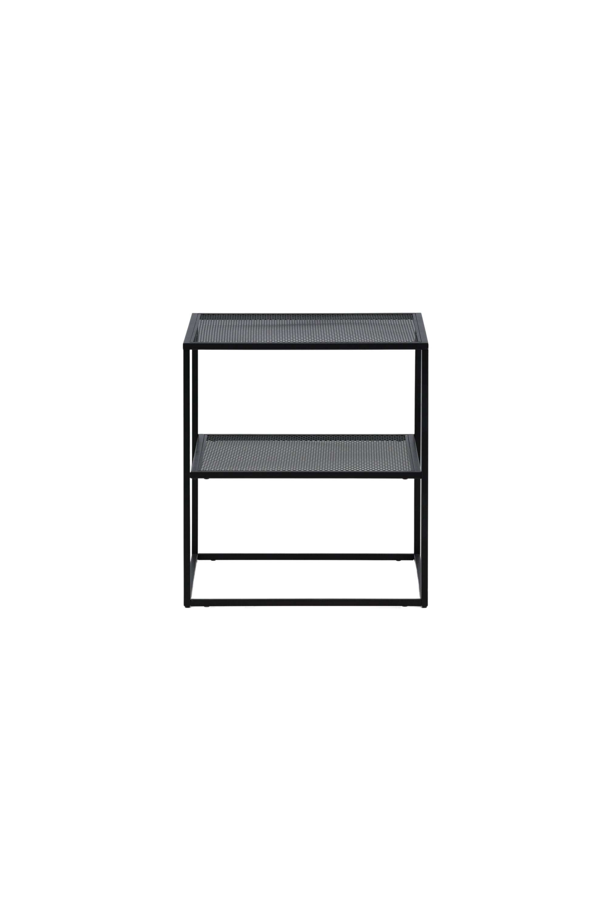 Netz Beistelltisch in Schwarz präsentiert im Onlineshop von KAQTU Design AG. Beistelltisch ist von Venture Home