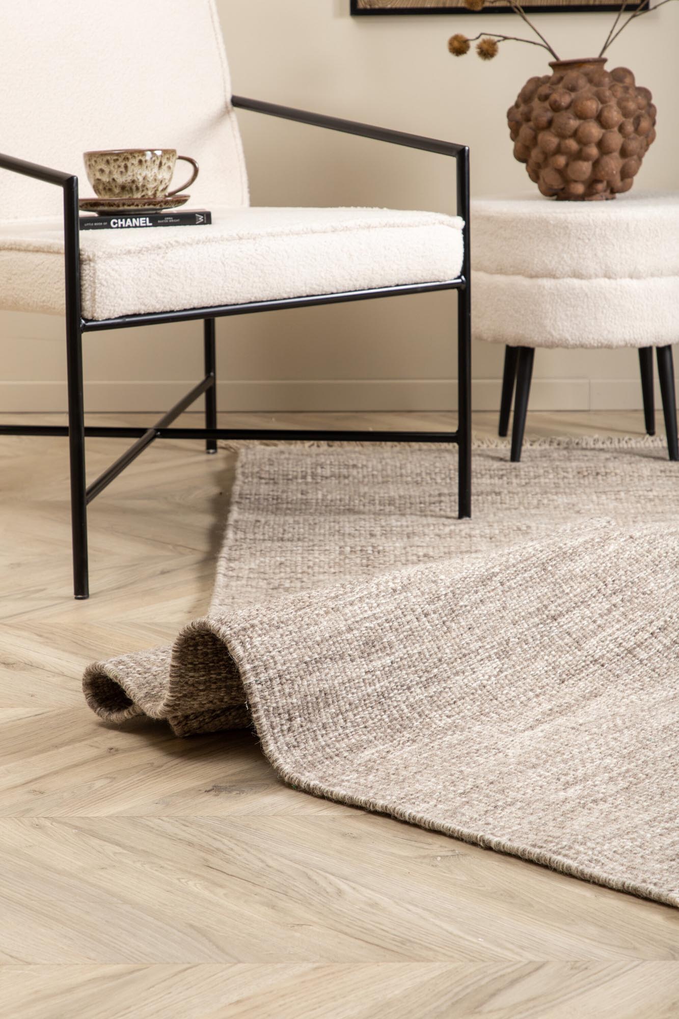 Cyrus Teppich in Beige präsentiert im Onlineshop von KAQTU Design AG. Teppich ist von Venture Home