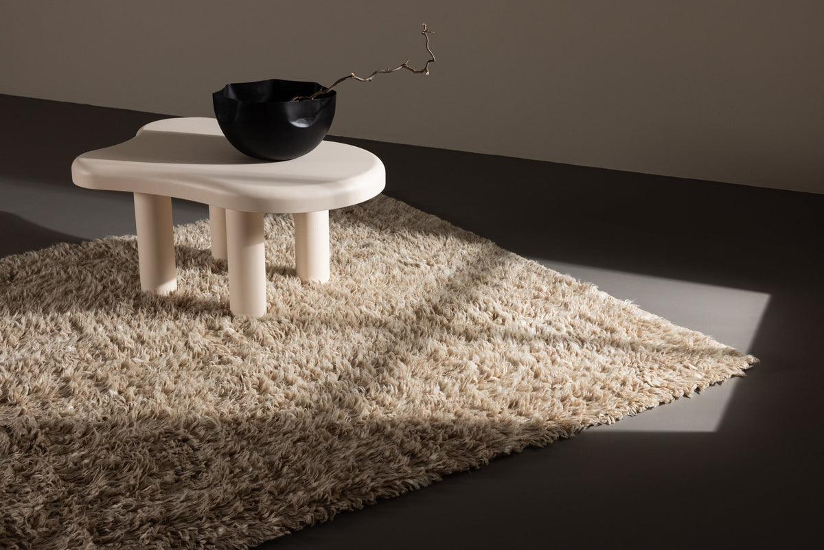 Leiko Teppich in Beige präsentiert im Onlineshop von KAQTU Design AG. Teppich ist von Venture Home