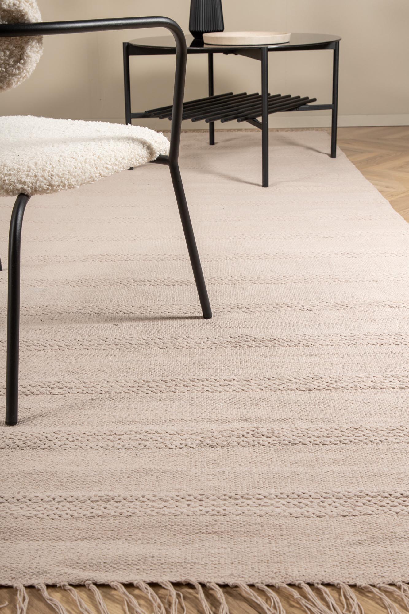 Nico Teppich in Beige präsentiert im Onlineshop von KAQTU Design AG. Teppich ist von Venture Home