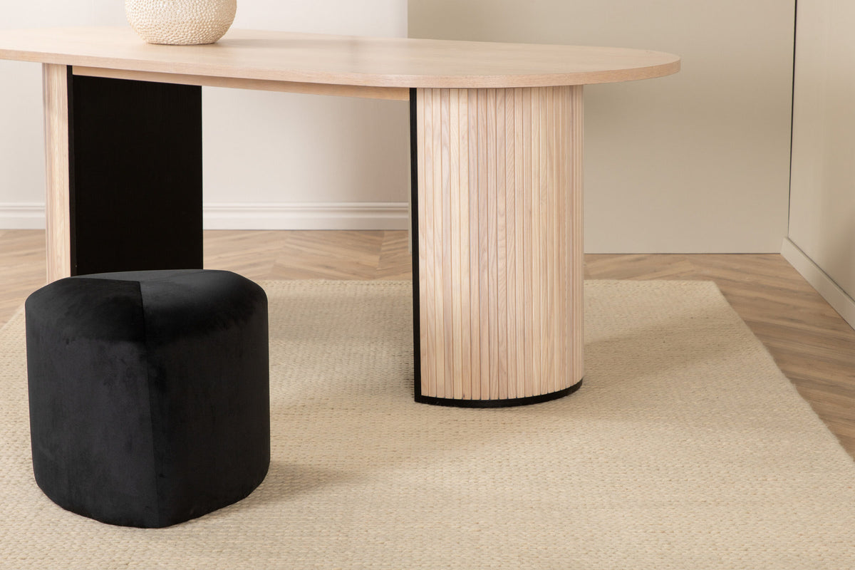 Marta Teppich in Weiss präsentiert im Onlineshop von KAQTU Design AG. Teppich ist von Venture Home