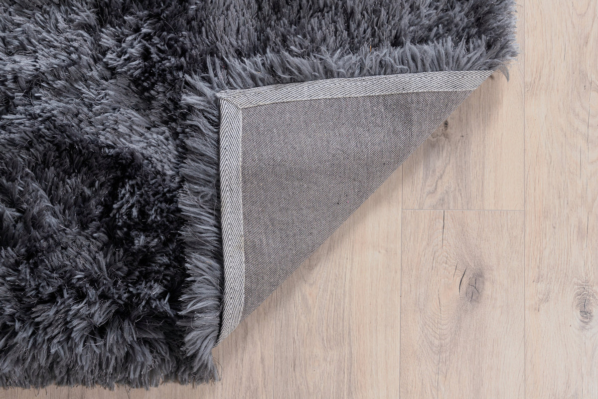 Grace Teppich in Grau präsentiert im Onlineshop von KAQTU Design AG. Teppich ist von Venture Home