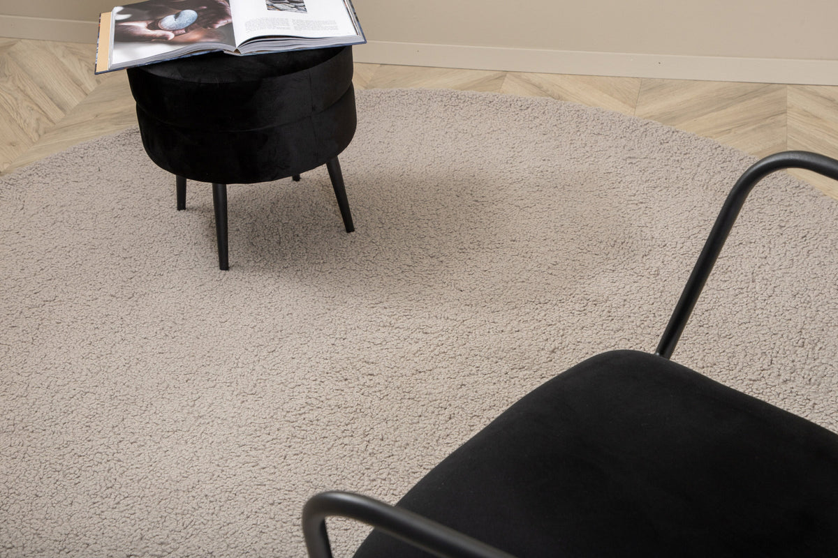 Teddy Teppich in Grau präsentiert im Onlineshop von KAQTU Design AG. Teppich ist von Venture Home