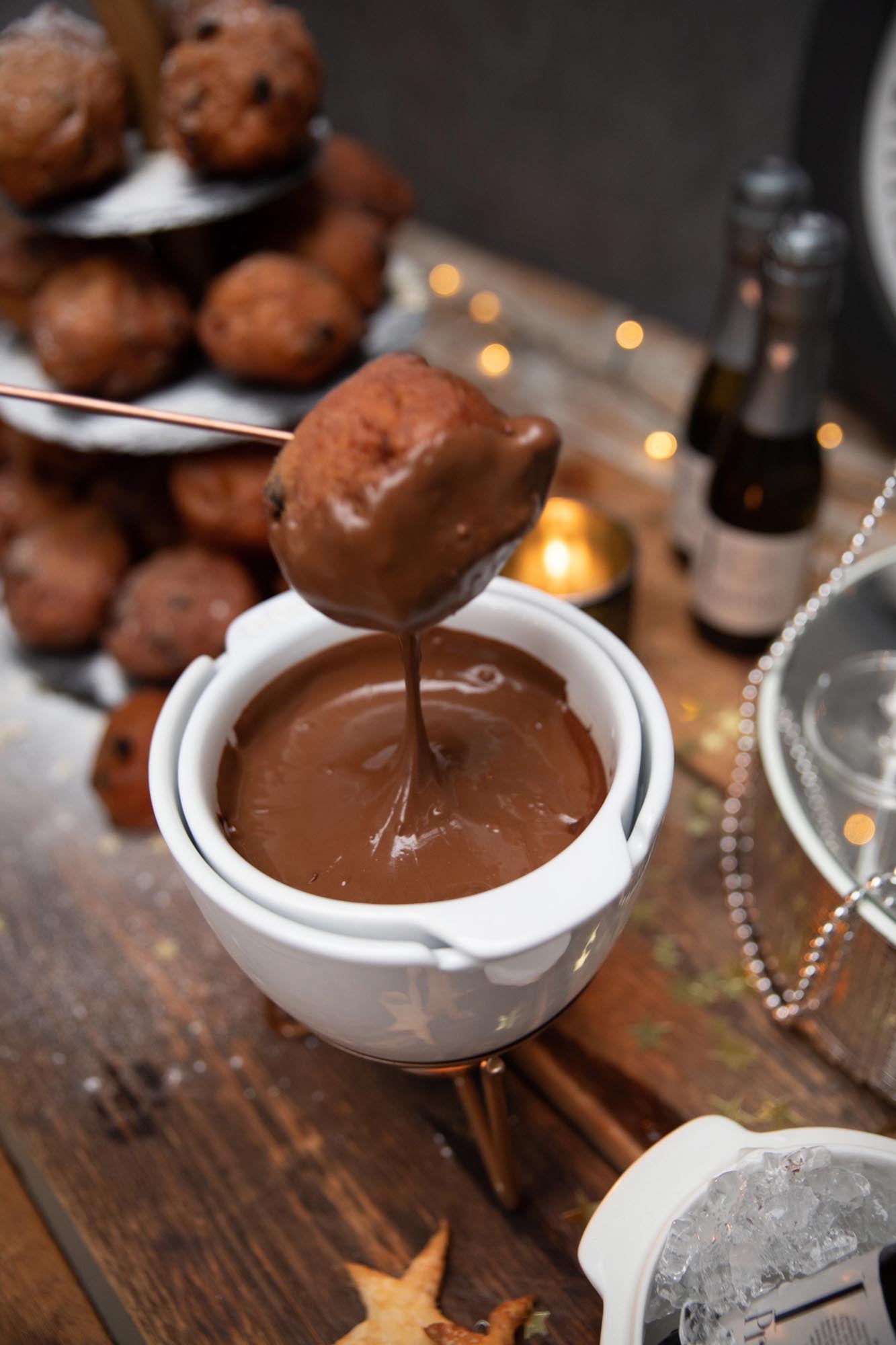 Elegantes Choco Fondue-Set: Weiß, Keramik, Edelstahl von Boska.