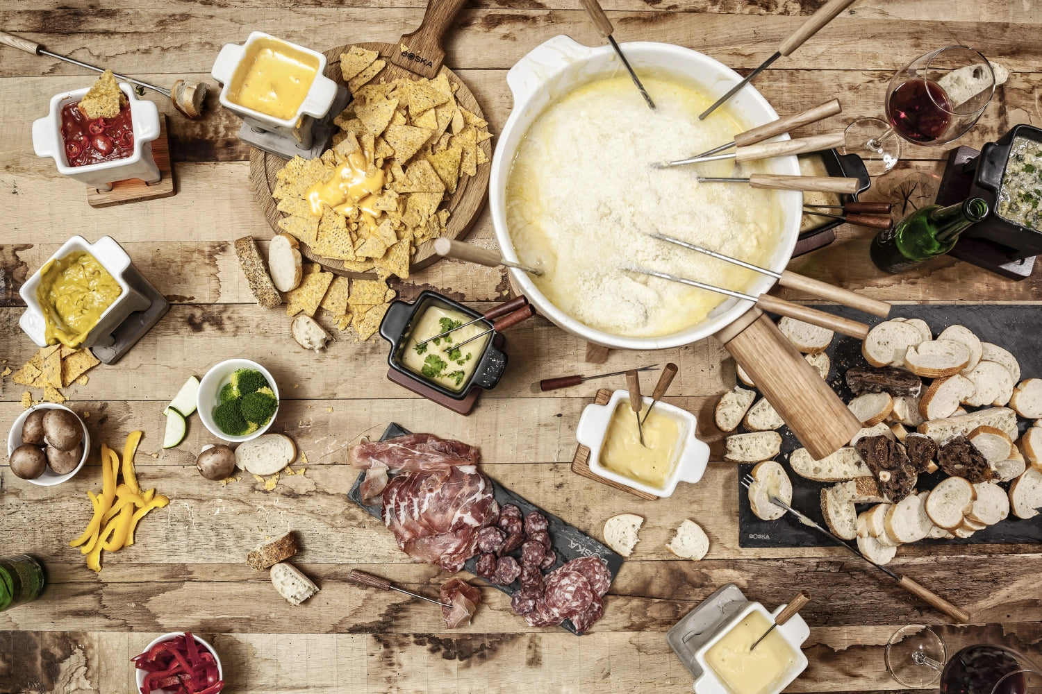 Großzügiges Party Fondue Mr. Big 6.5lt von Boska, perfekt für gesellige Abende mit Freunden und Familie, ideal für Käse- und Schokoladenfondue.