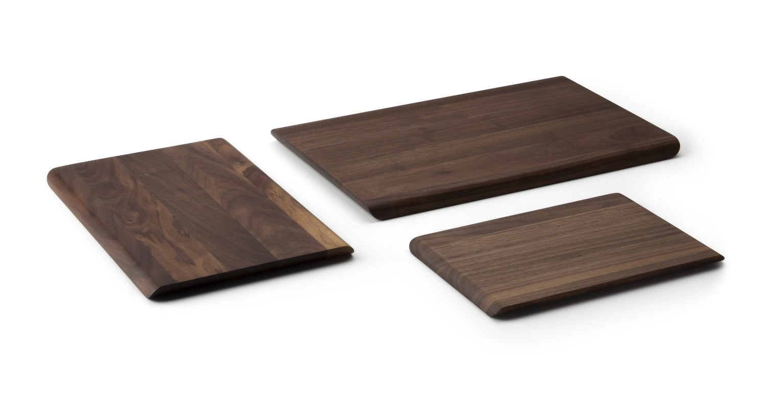 Elegantes Walnuss Schneidebrett von Continenta, 36x24x1.8 cm, perfekt für präzises Schneiden und ansprechende Präsentation in jeder Küche.