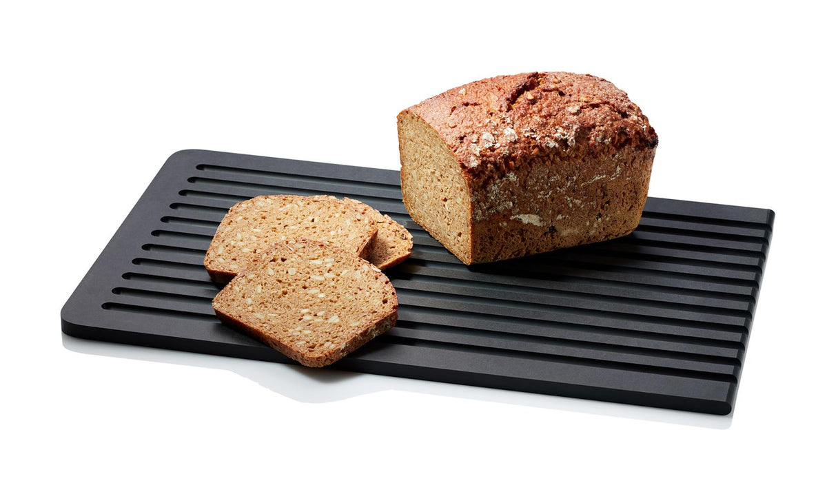 Duracore Brotschneidebrett m. Saftrille, schwarz, 38.5x23.5x in Schwarz präsentiert im Onlineshop von KAQTU Design AG. Schneidbrett ist von Continenta