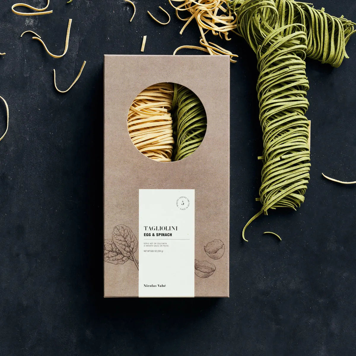 Tagliolini egg & spinach in  präsentiert im Onlineshop von KAQTU Design AG. Lebensmittel ist von Nicolas Vahé