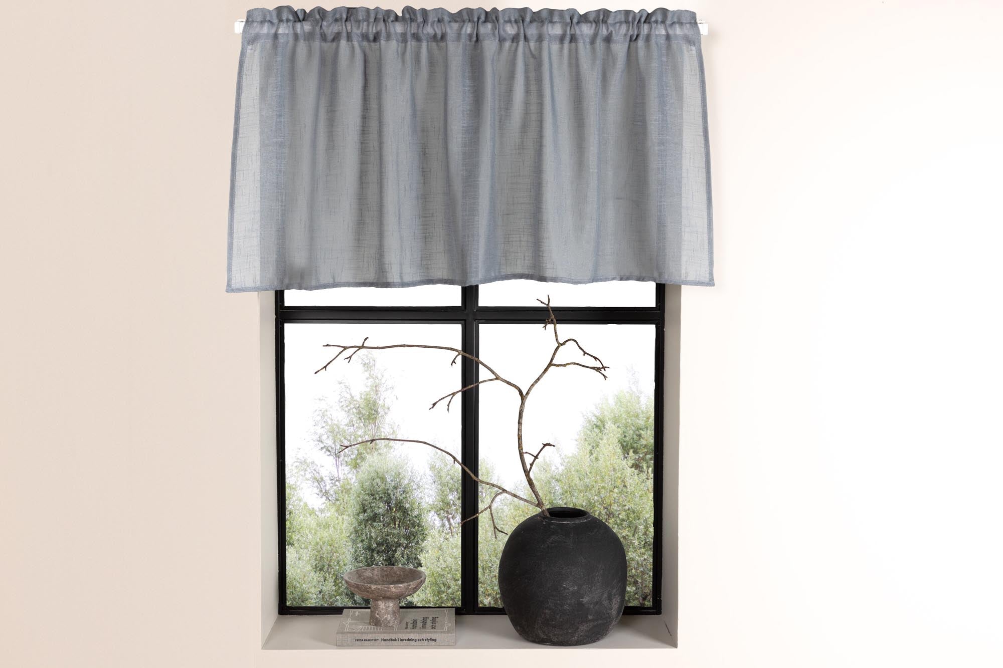 Kaya Vorhang Pelmet 2er Pack: Elegante Fensterverkleidung aus hochwertigem Polyester für stilvolle und lichtdurchflutete Räume.
