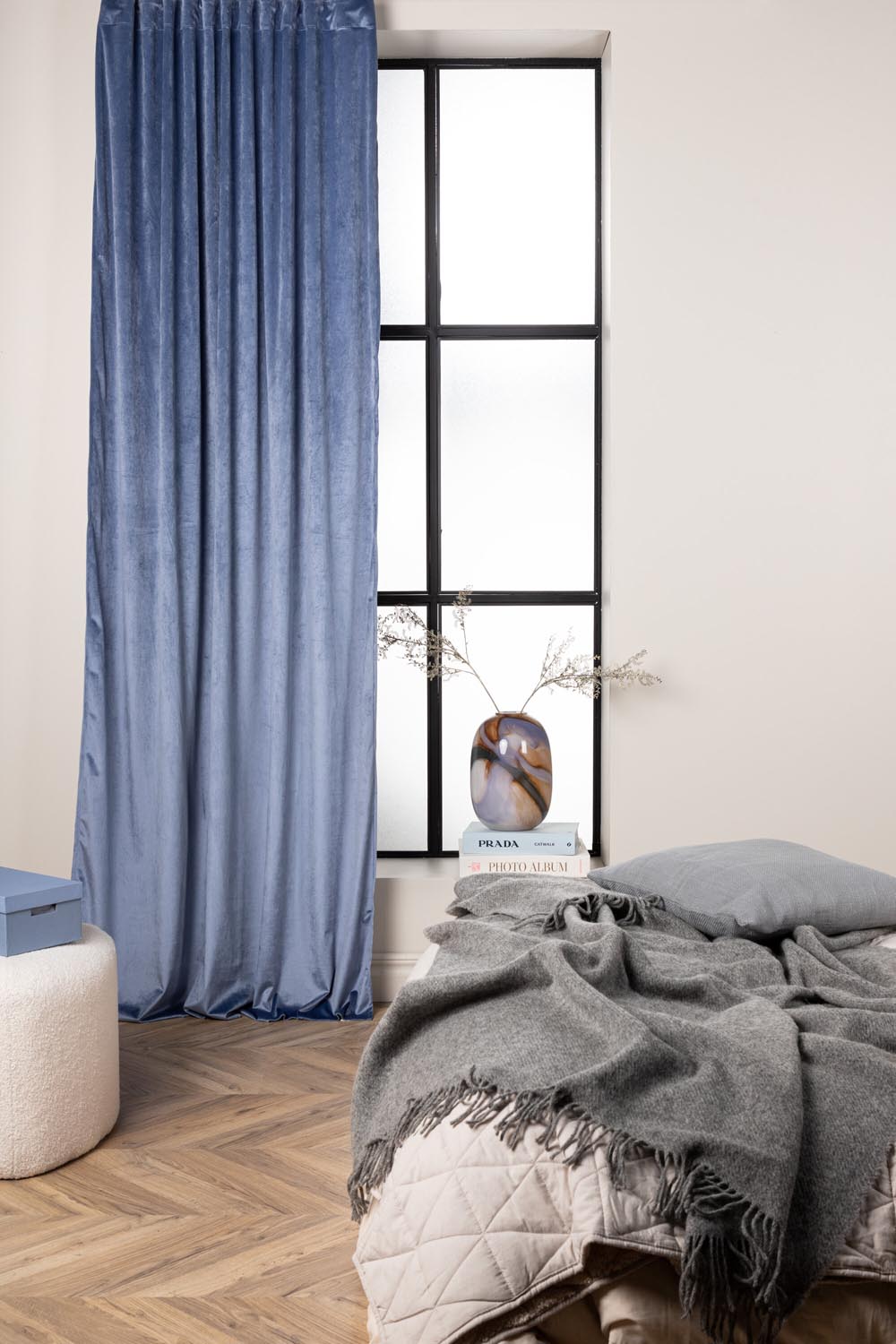 Mary Vorhang 2er Pack in Blau präsentiert im Onlineshop von KAQTU Design AG. Vorhang ist von Venture Home