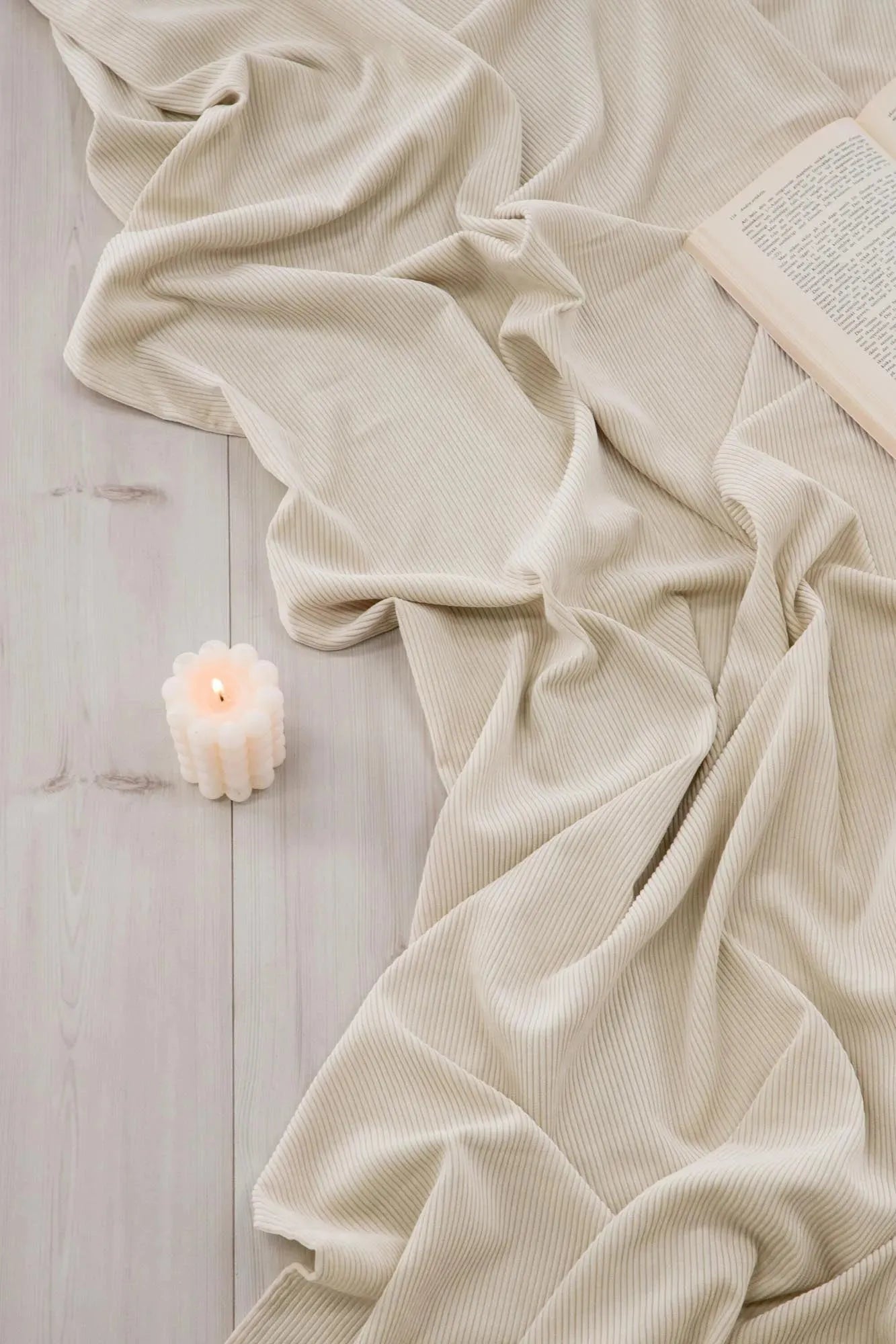 Elma Vorhang 2er Set: Modernes Design für stilvolle Wohnräume.