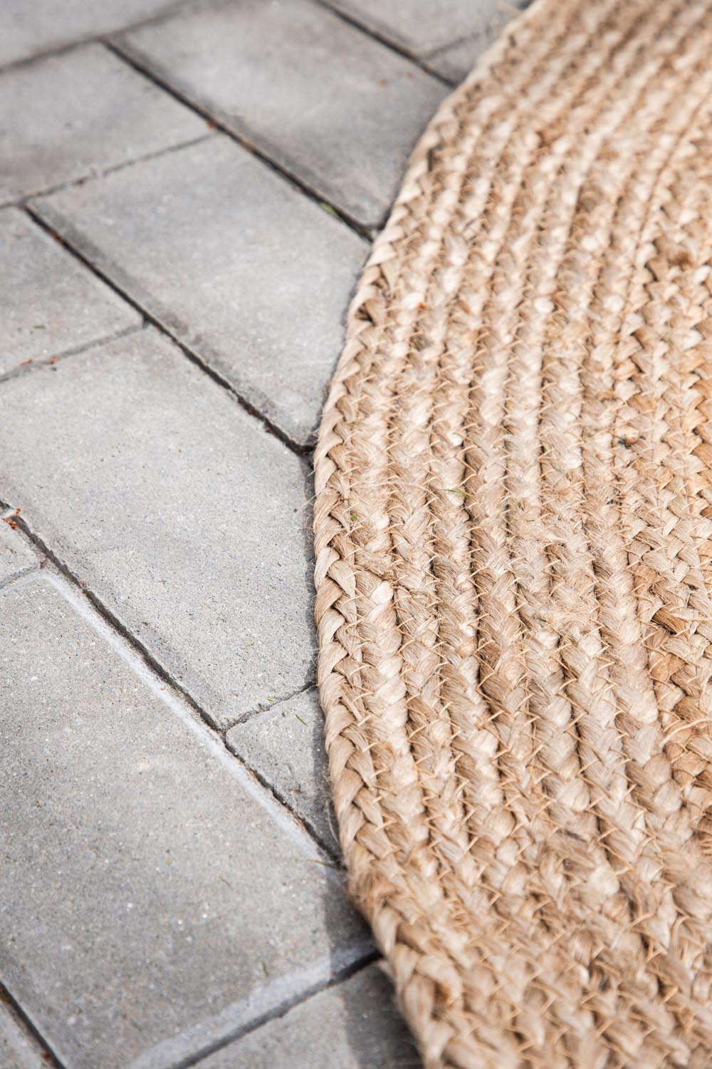 Oliver Teppich Rund in Natur präsentiert im Onlineshop von KAQTU Design AG. Teppich ist von Venture Home