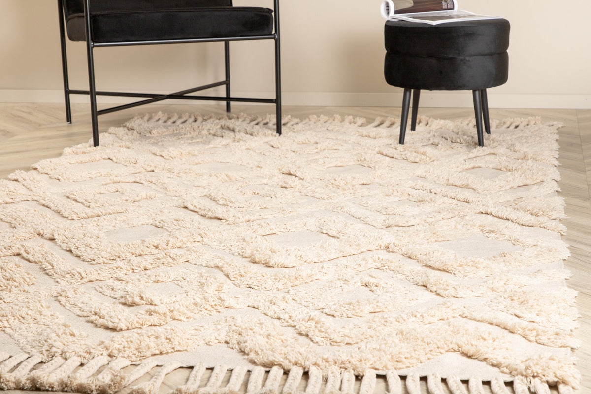 Hilma Teppich in Beige präsentiert im Onlineshop von KAQTU Design AG. Teppich ist von Venture Home