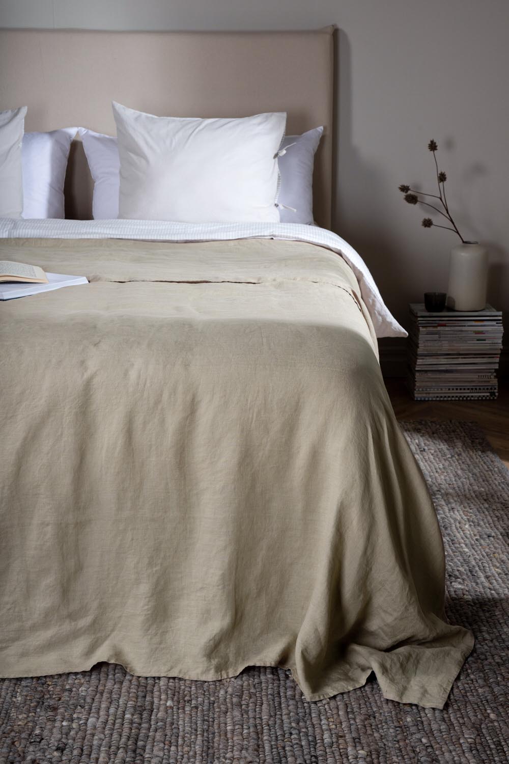 Milo Tagesdecke in Beige präsentiert im Onlineshop von KAQTU Design AG. Bettüberwurf ist von Venture Home