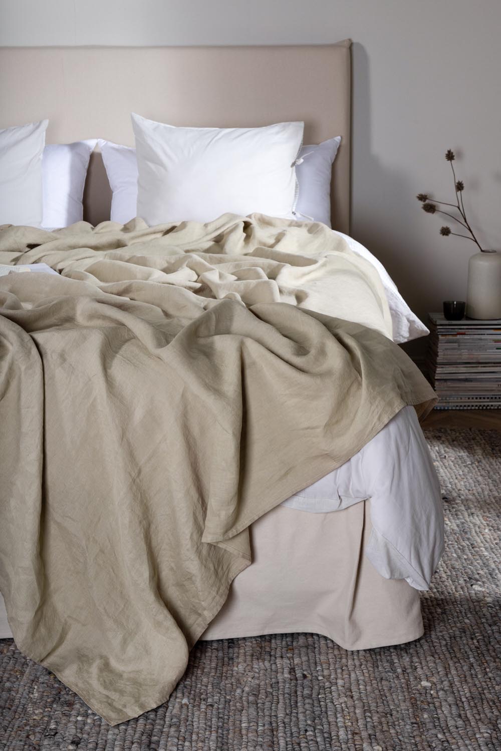 Milo Tagesdecke in Beige präsentiert im Onlineshop von KAQTU Design AG. Bettüberwurf ist von Venture Home