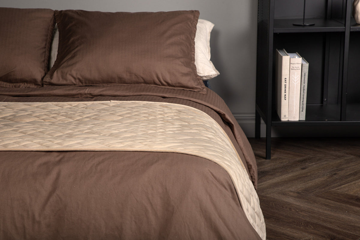 Jilly Tagesdecke in Beige präsentiert im Onlineshop von KAQTU Design AG. Bettüberwurf ist von Venture Home