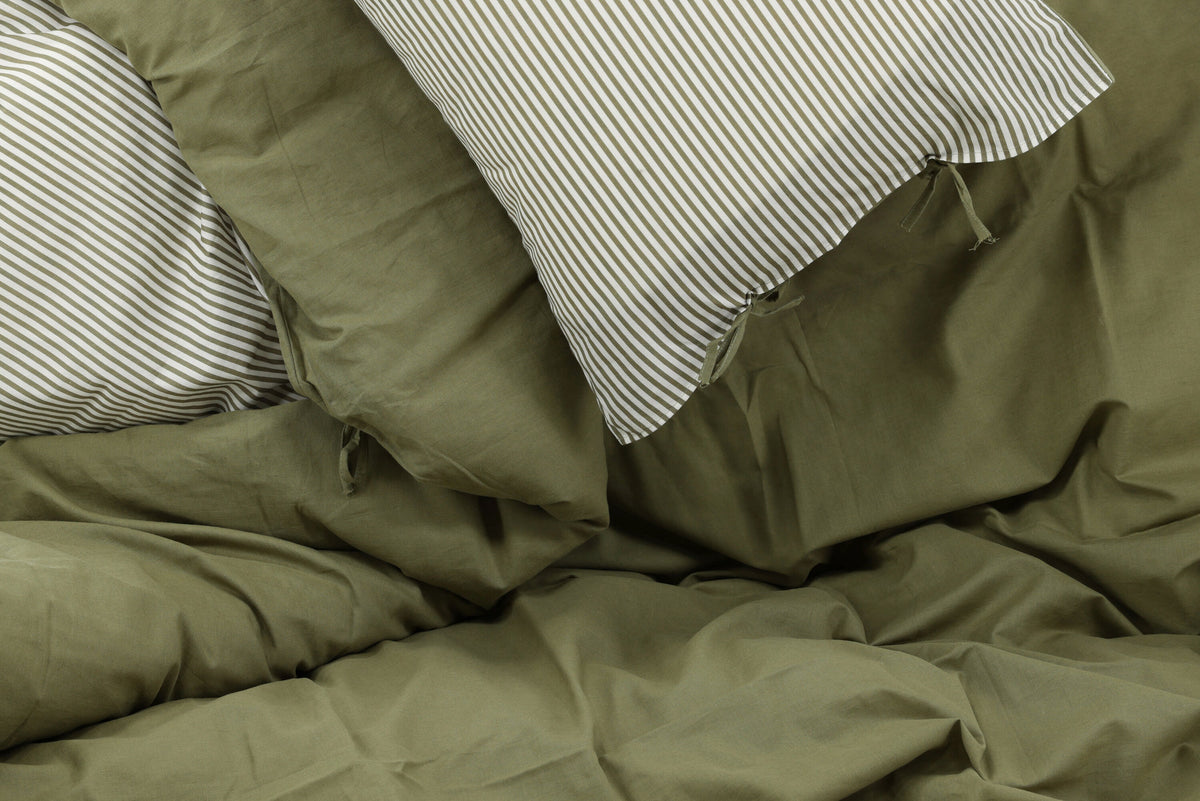 Jenna Bettgarnitur in Moosgrün präsentiert im Onlineshop von KAQTU Design AG. Bettwäsche ist von Venture Home