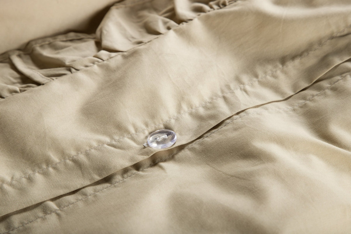 Levi Bettgarnitur in Sand präsentiert im Onlineshop von KAQTU Design AG. Bettwäsche ist von Venture Home