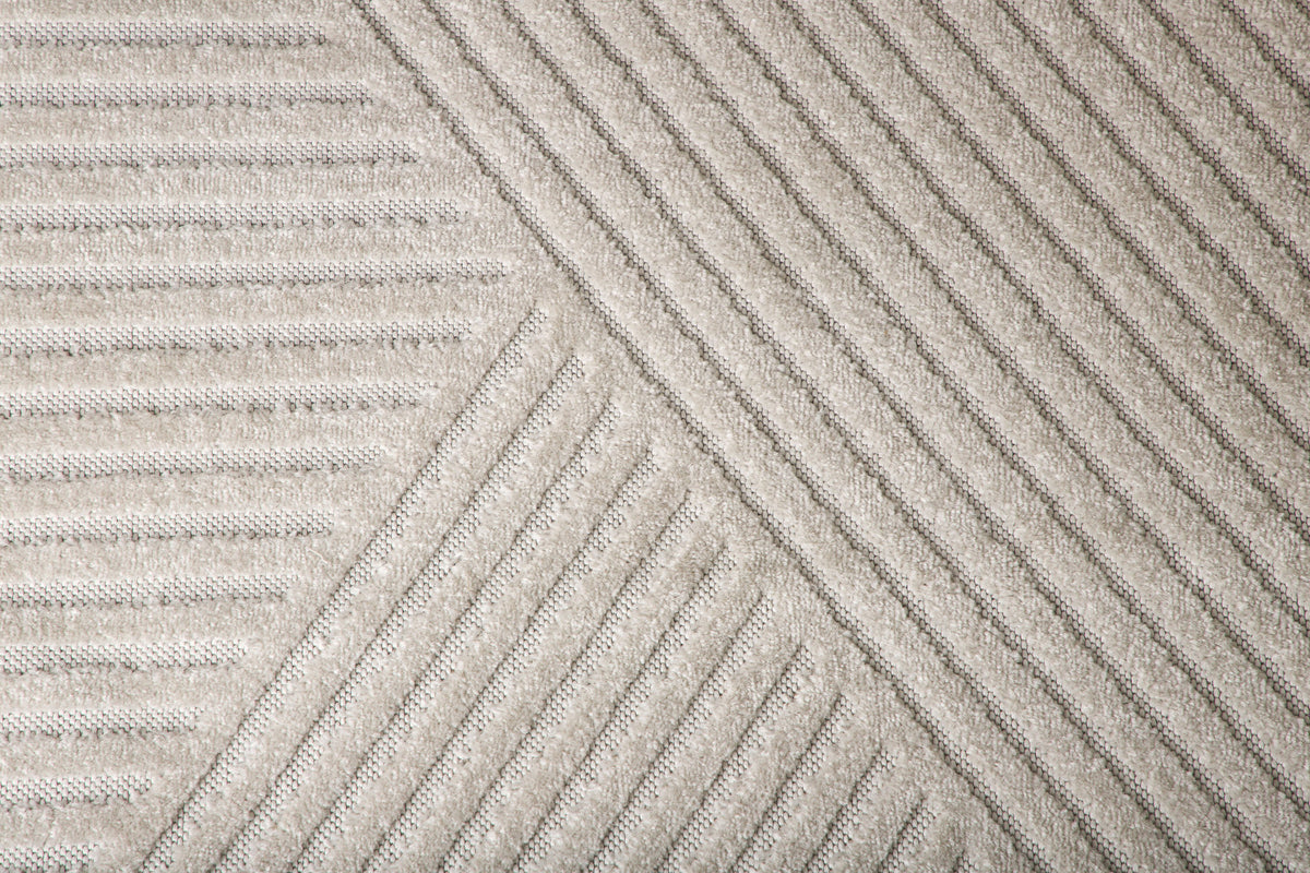 Aron Teppich in Weiss präsentiert im Onlineshop von KAQTU Design AG. Teppich ist von Venture Home