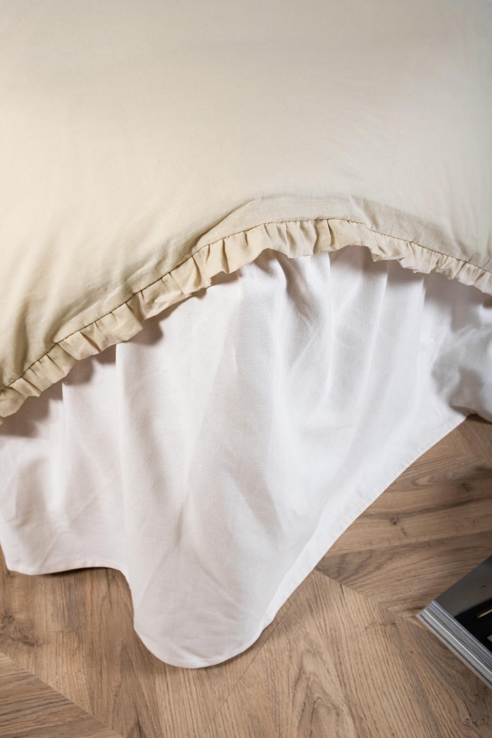 Lias Bettgarnitur in Beige präsentiert im Onlineshop von KAQTU Design AG. Bettwäsche ist von Venture Home