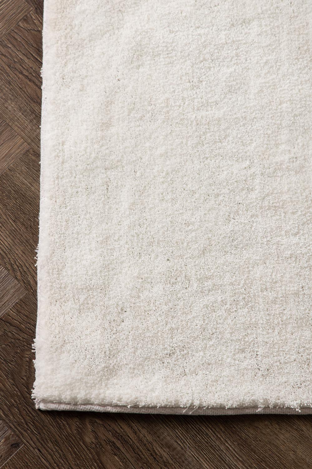 Wunderteppich in Weiss präsentiert im Onlineshop von KAQTU Design AG. Teppich ist von Venture Home