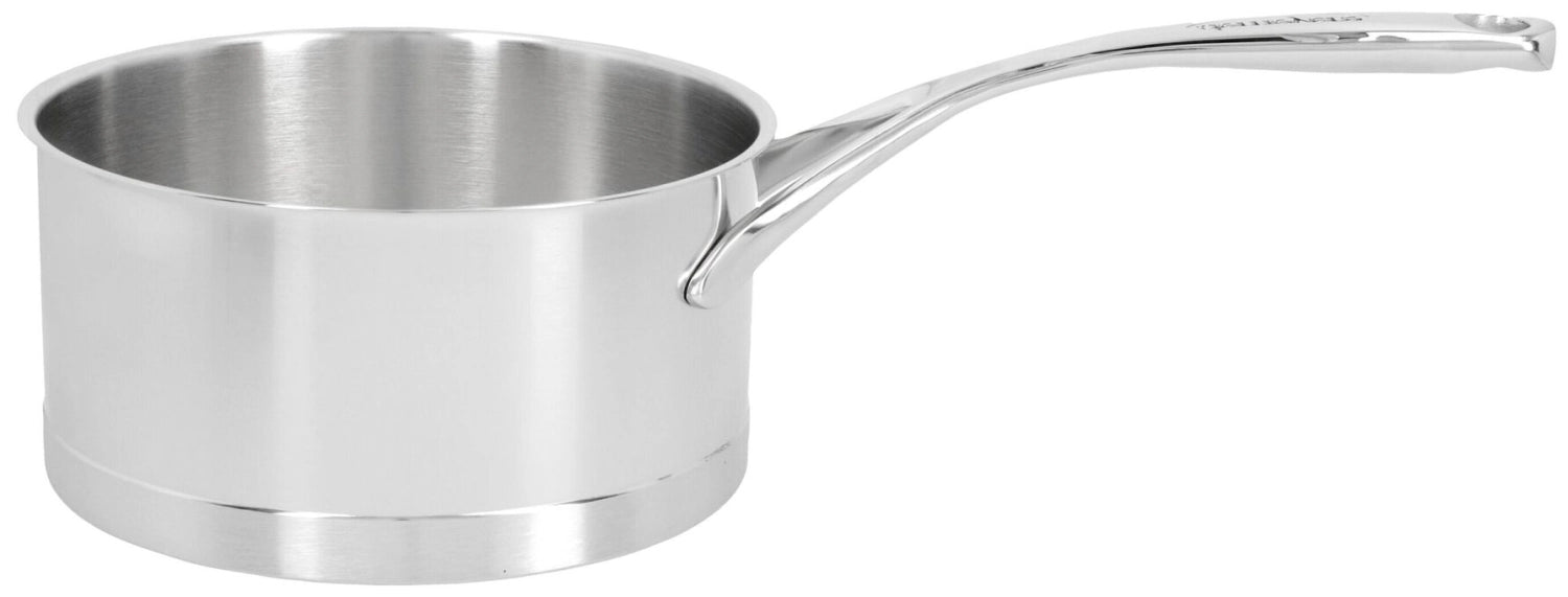 Elegante Demeyere Atlantis Stielkasserolle mit 28 cm Durchmesser, ideal für vielseitige Kochtechniken und stilvolle Präsentation.