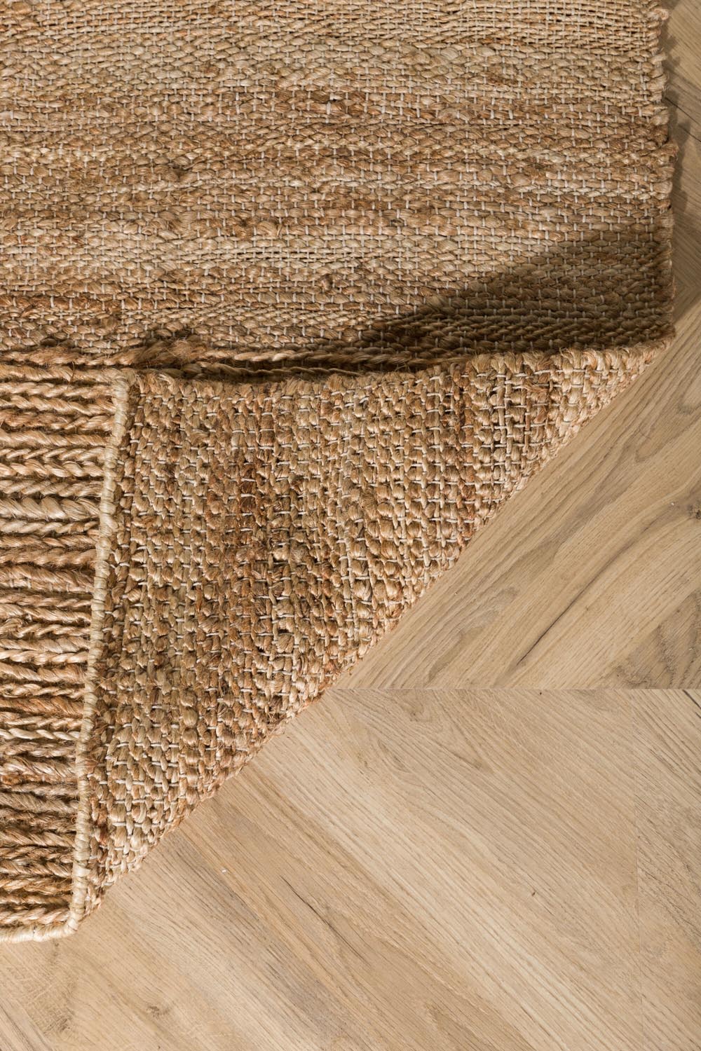 Hannes Teppich in Natur präsentiert im Onlineshop von KAQTU Design AG. Teppich ist von Venture Home