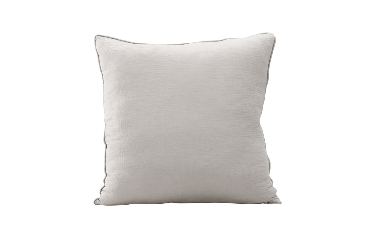 Beiger Tyra Kissenbezug aus 100 % Baumwolle, quadratische Form, 60 x 60 cm, mit verstecktem Reissverschluss an der Unterseite, Venture Home.