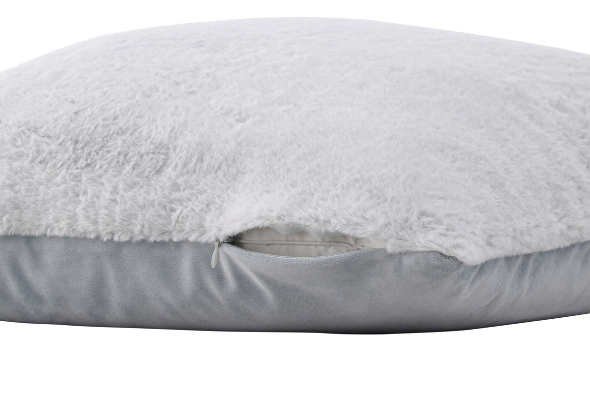 Thea Kissenbezug in Grau präsentiert im Onlineshop von KAQTU Design AG. Deko Kissenbezug ist von Venture Home