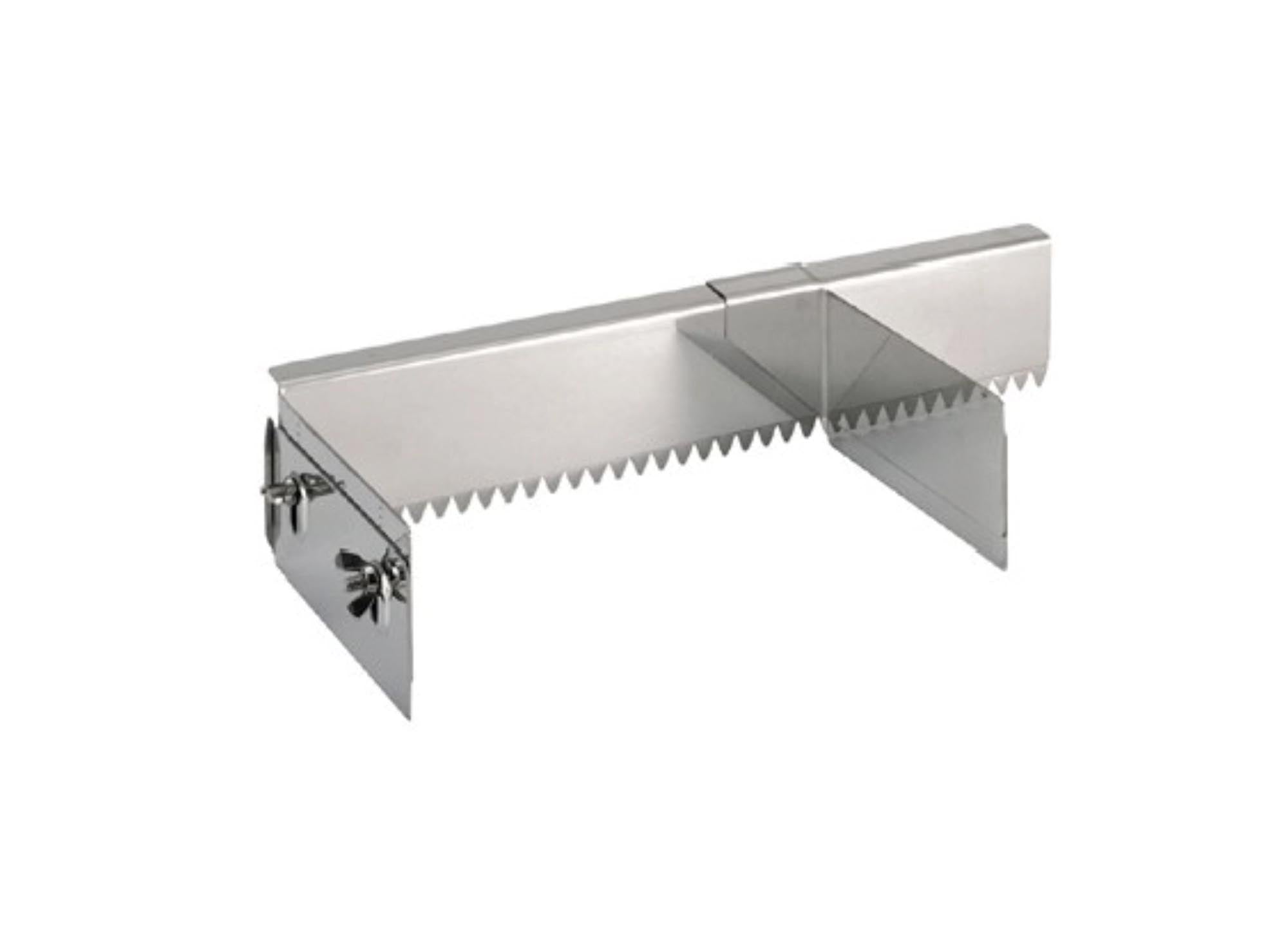 Abstrit device without decorative combat