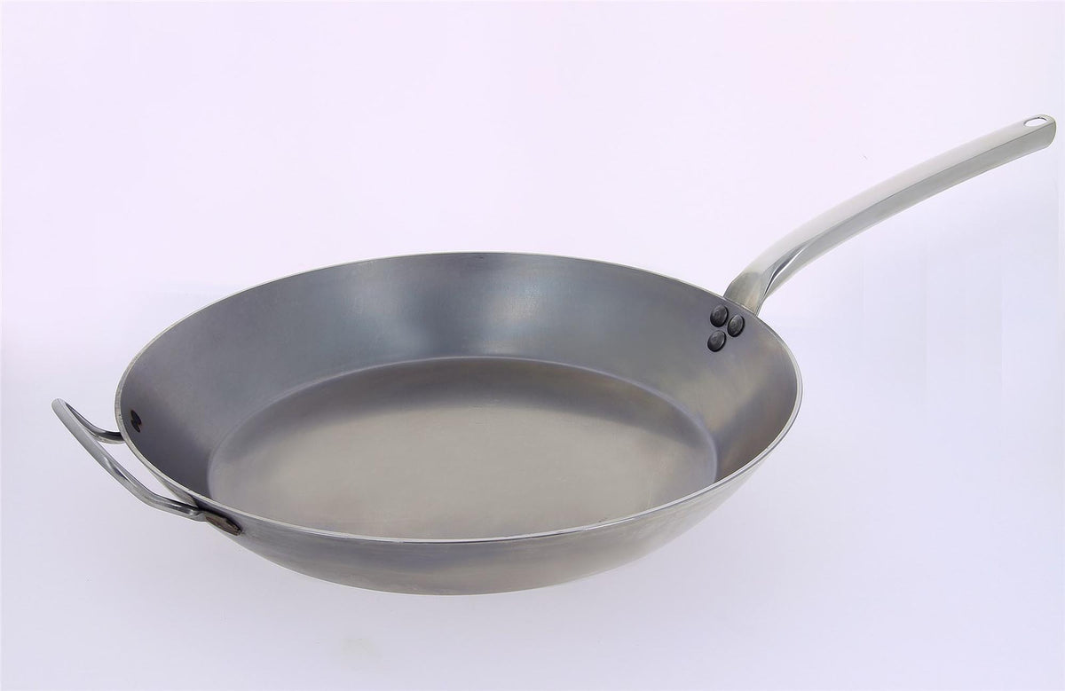 CARBONE PLUS Bratpfanne Ø 24cm, Griff Edelstahl, Induktion in Silber präsentiert im Onlineshop von KAQTU Design AG. Pfanne/Topf ist von de Buyer