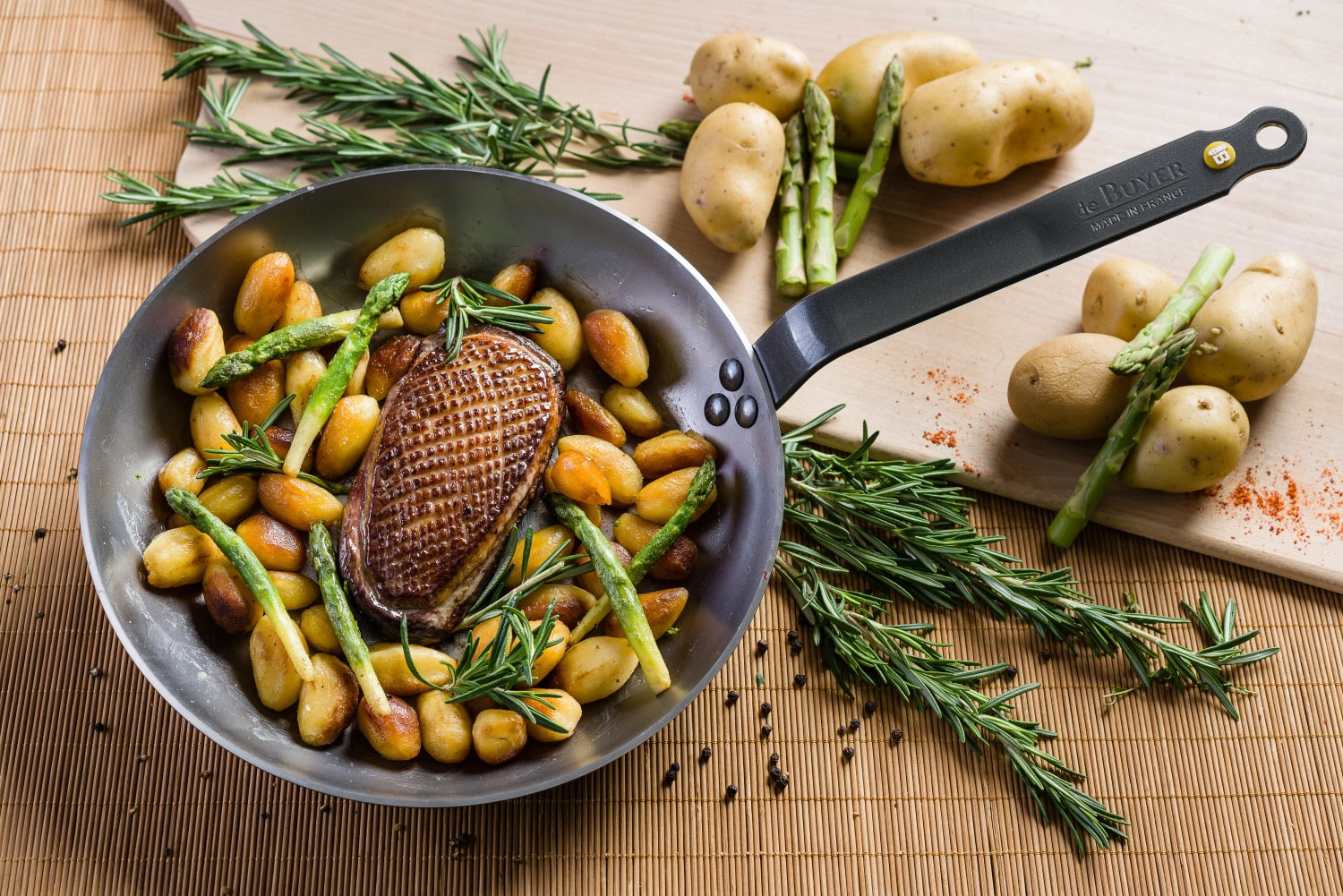 MINERAL B ELEMENT Eisenpfanne Ø 28cm, Induktion