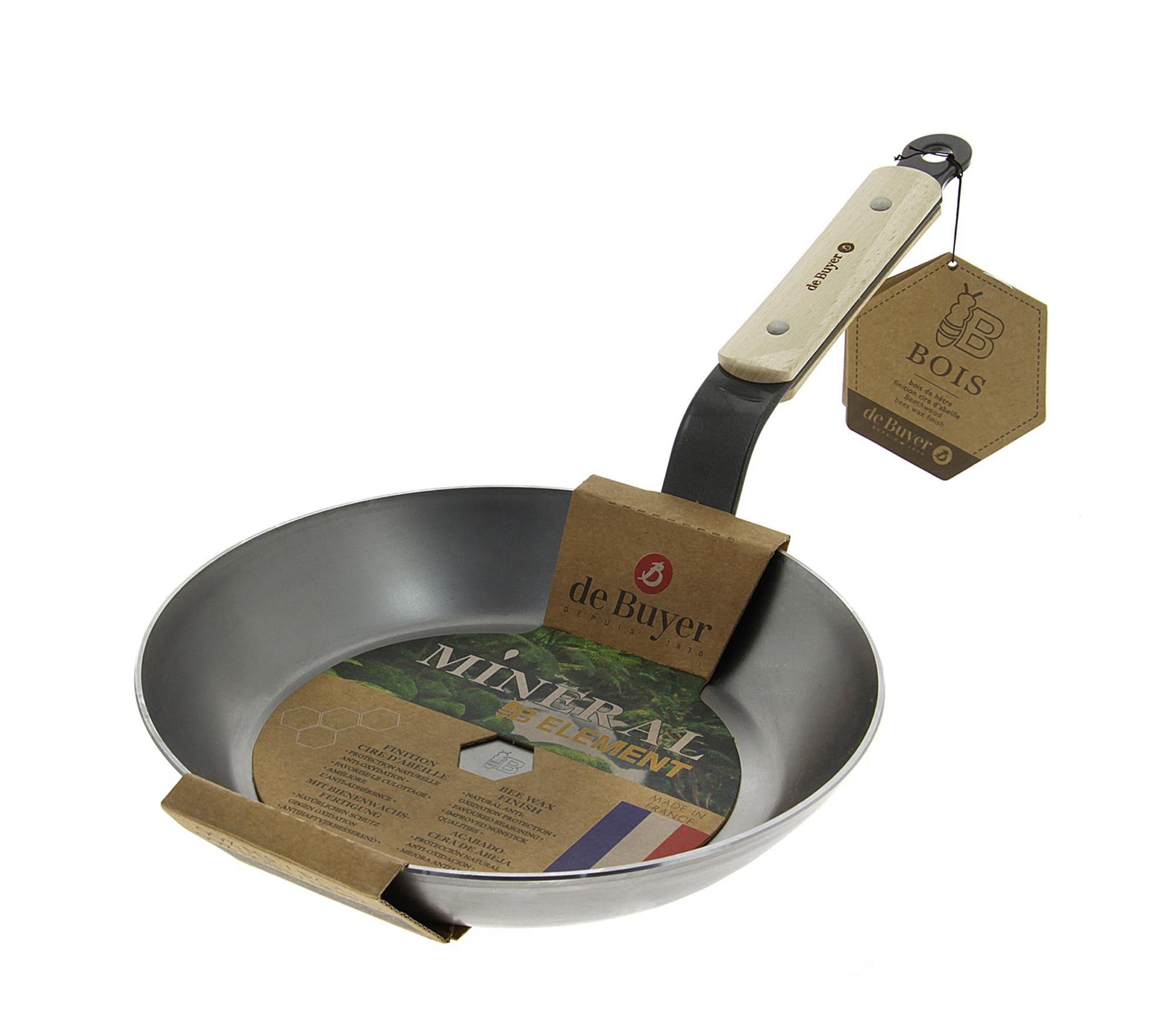 Die MINERAL B ELEMENT Bratpfanne von de Buyer, 26cm, aus robustem Eisen, ideal für scharfes Anbraten und langlebige Nutzung.