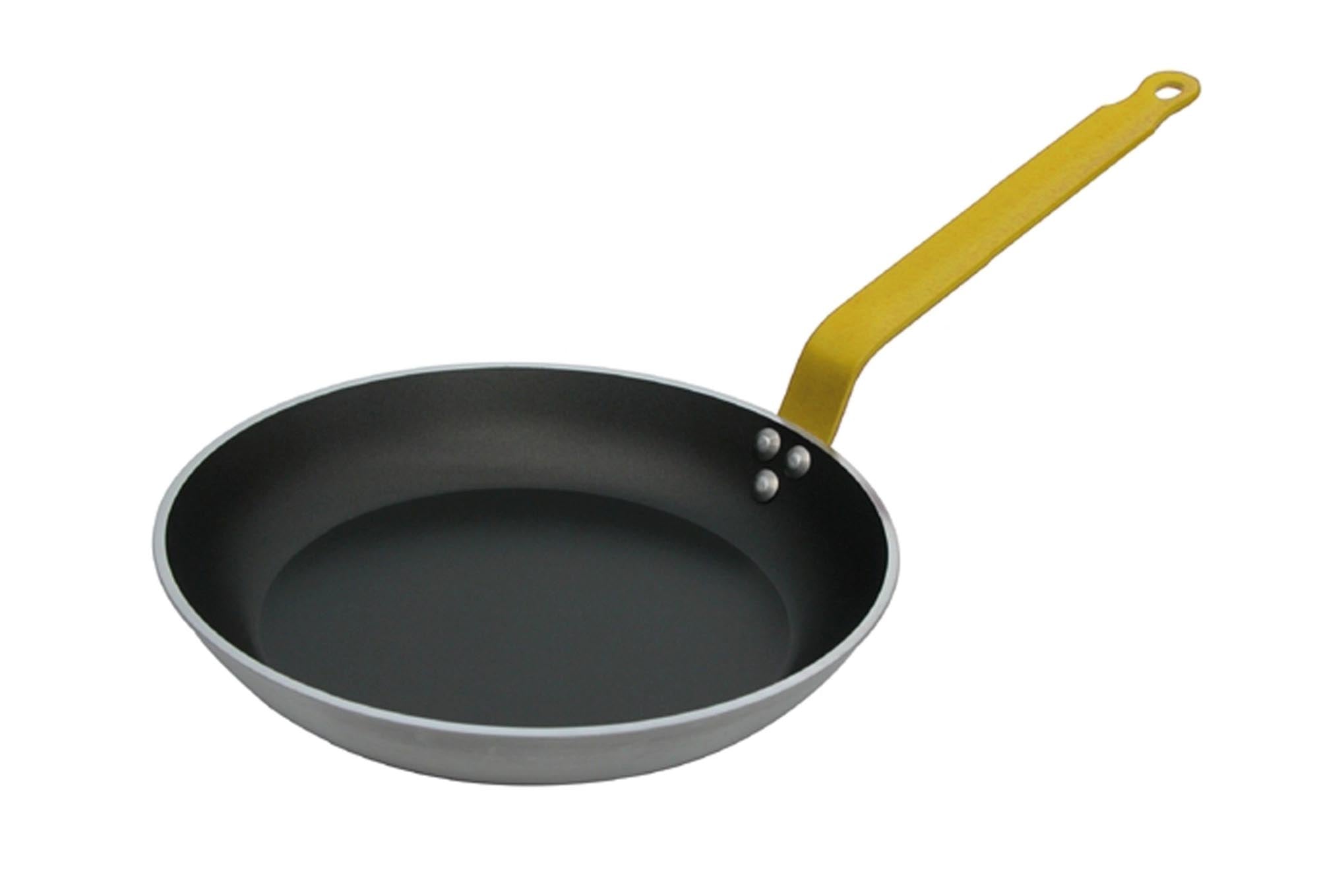 Die CHOC HACCP Bratpfanne Ø 24cm von de Buyer bietet Antihaftkomfort, gleichmässige Wärmeverteilung und ergonomischen gelben Griff für sicheres Braten.