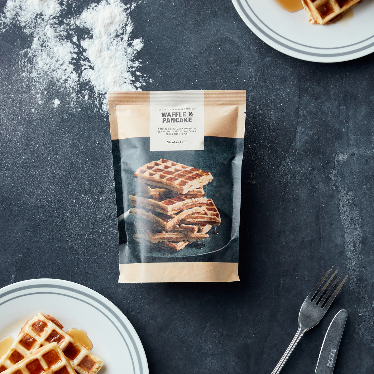 Geniessen Sie köstliche Waffeln mit Nicolas Vahés Bio-Mix.