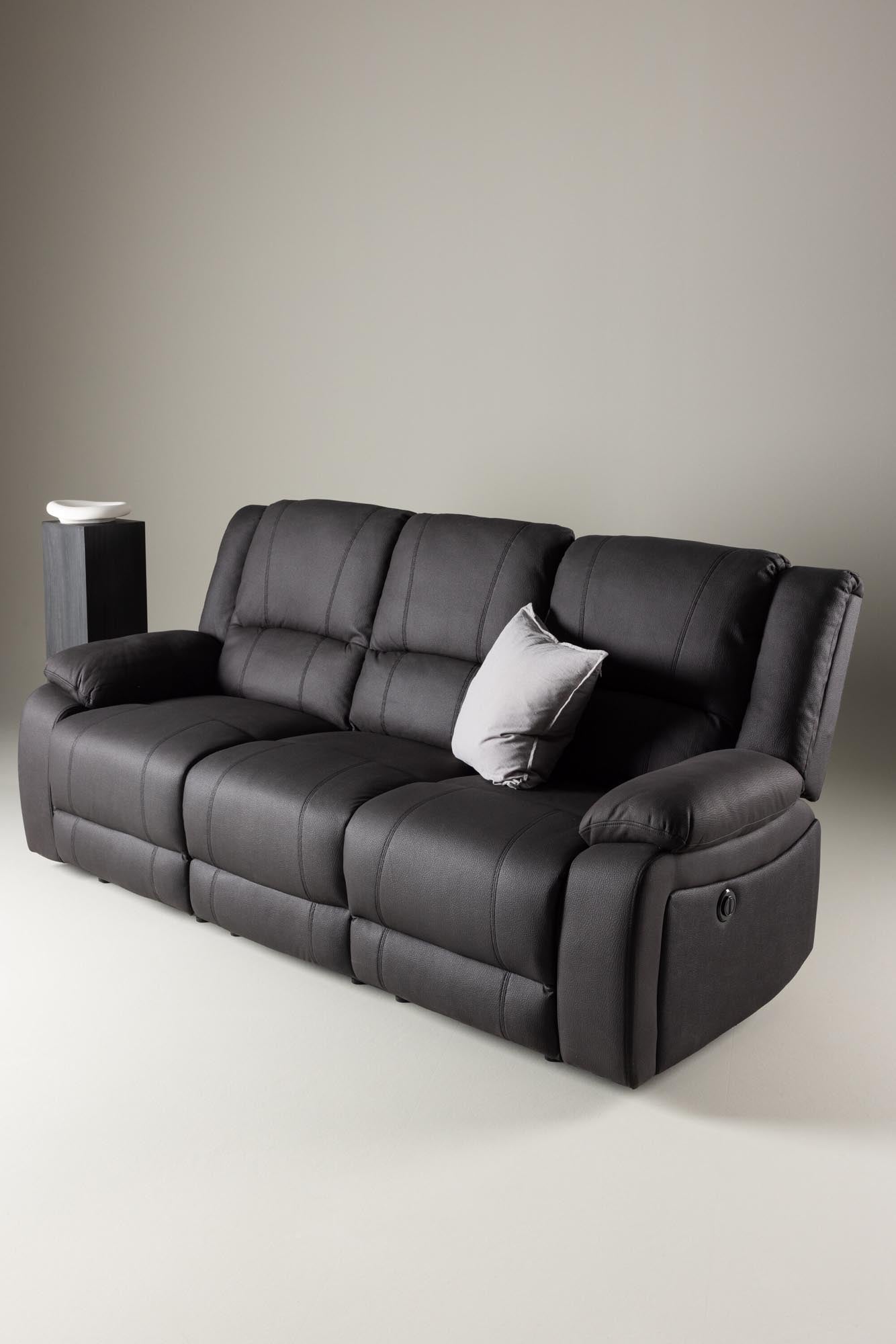 Elegantes Singapore Sofa von Venture Home für zeitlose Eleganz.