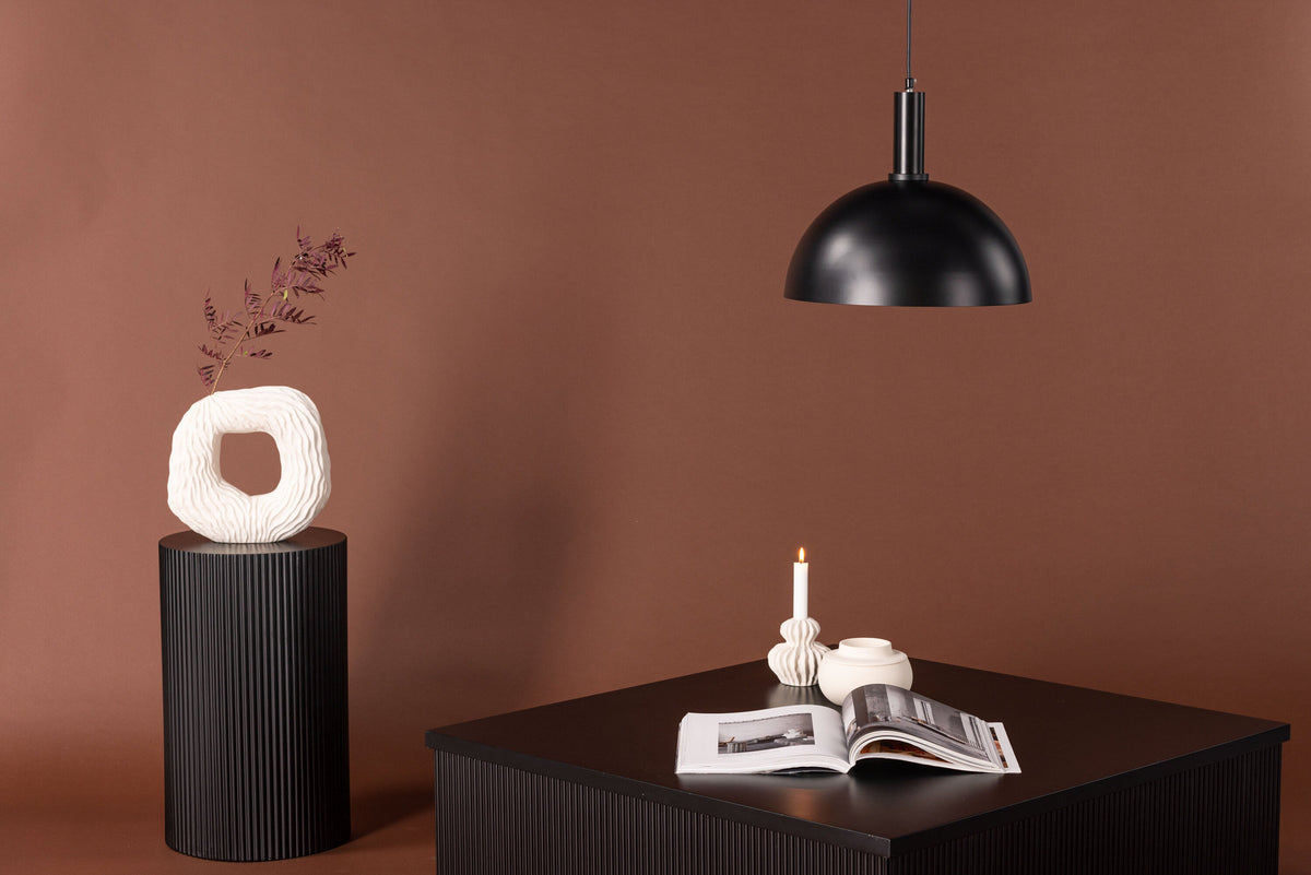 Narbonne Pendelleuchte in Schwarz präsentiert im Onlineshop von KAQTU Design AG. Pendelleuchte ist von Venture Home