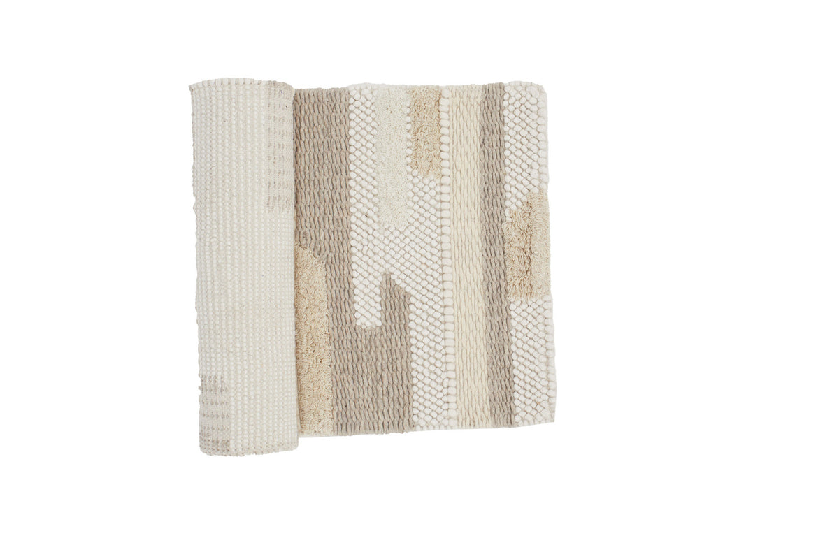 Sixteen Teppich in Beige präsentiert im Onlineshop von KAQTU Design AG. Teppich ist von Venture Home