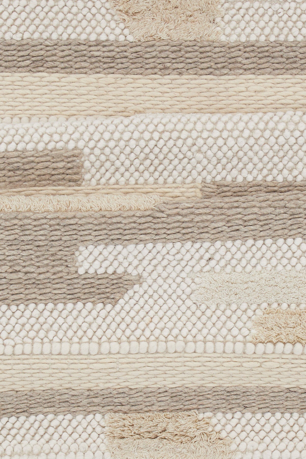 Sixteen Teppich in Beige präsentiert im Onlineshop von KAQTU Design AG. Teppich ist von Venture Home