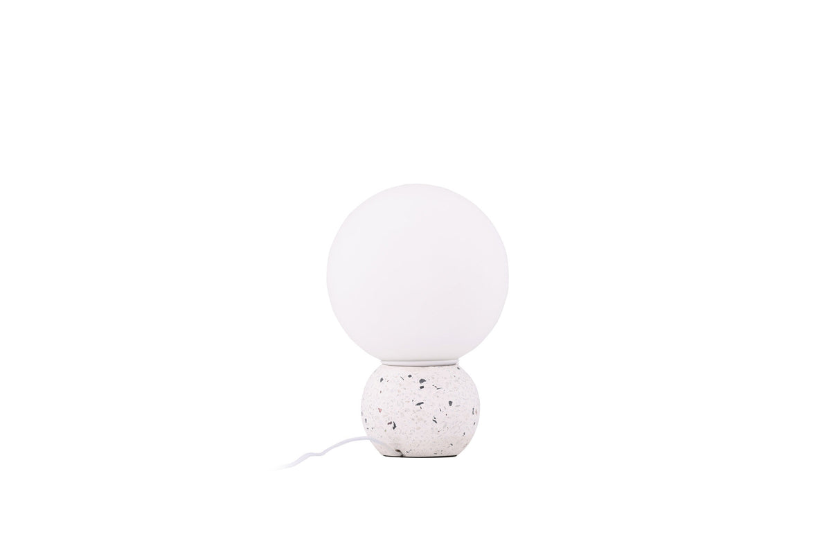 Metz Tischleuchte in Weiss präsentiert im Onlineshop von KAQTU Design AG. Tischleuchte ist von Venture Home