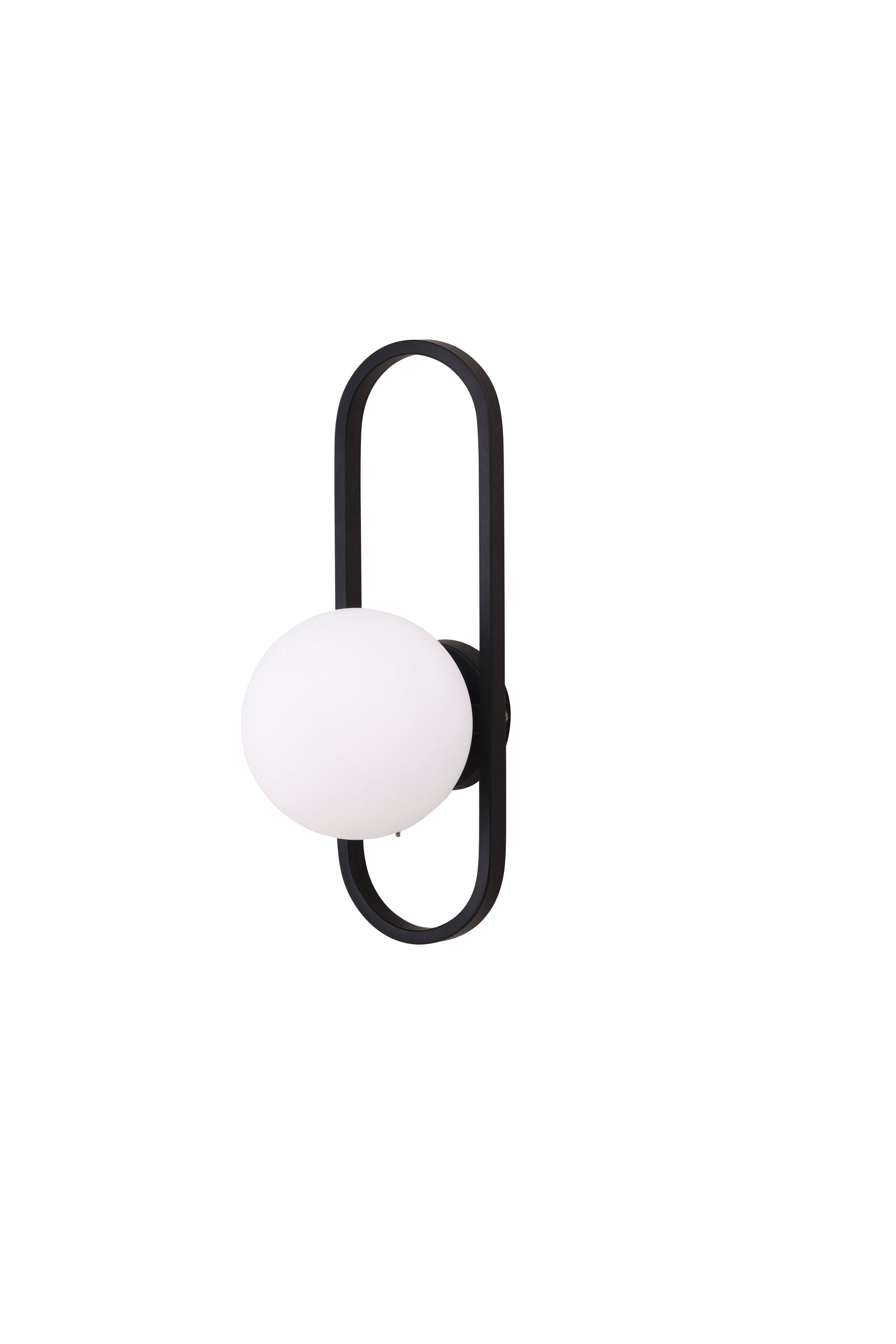 Alpes Wandleuchte in Schwarz präsentiert im Onlineshop von KAQTU Design AG. Wandleuchte ist von Venture Home