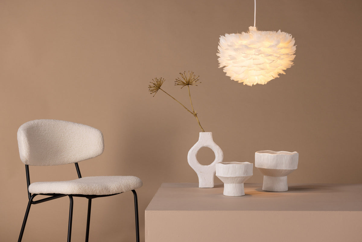 Nicola Pendelleuchte in Weiss präsentiert im Onlineshop von KAQTU Design AG. Pendelleuchte ist von Venture Home