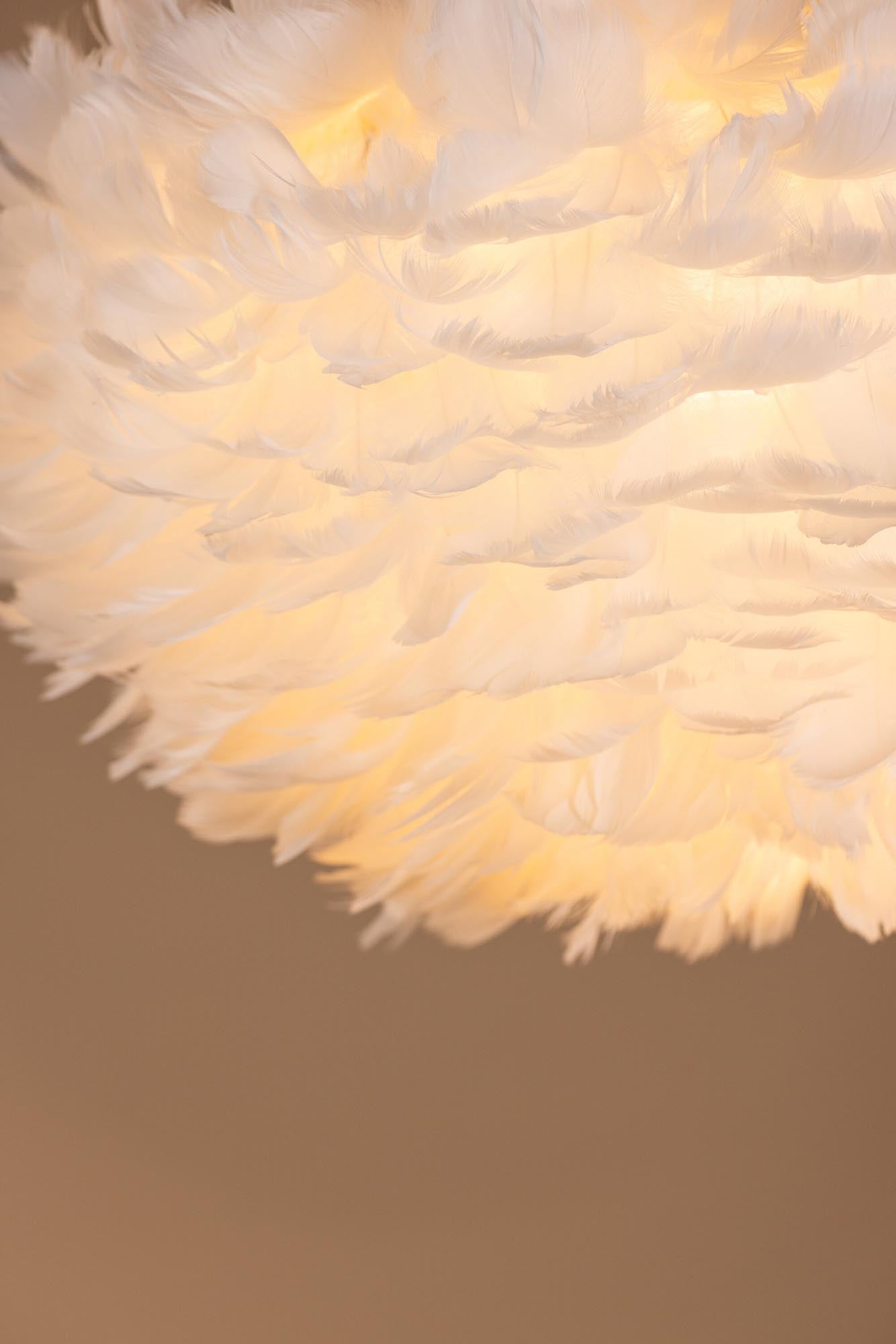 Nicola Pendelleuchte in Weiss präsentiert im Onlineshop von KAQTU Design AG. Pendelleuchte ist von Venture Home