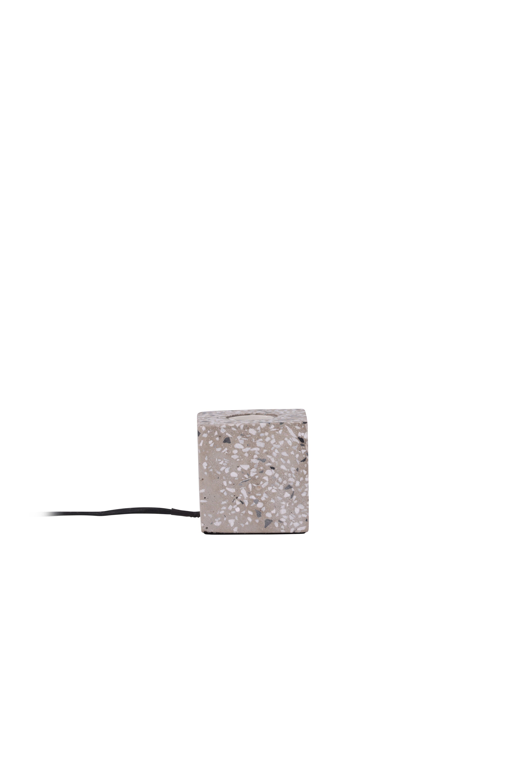 Rilche Tischleuchte in Weiss präsentiert im Onlineshop von KAQTU Design AG. Tischleuchte ist von Venture Home
