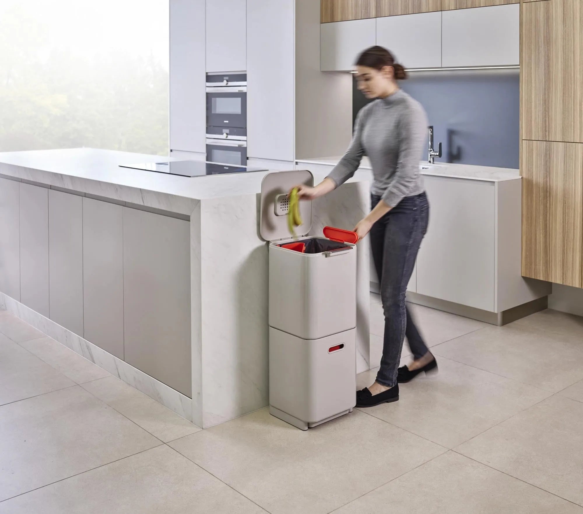 Totem Compact 40L: Stilvoller Abfalltrenner mit Trennsystem, stone.