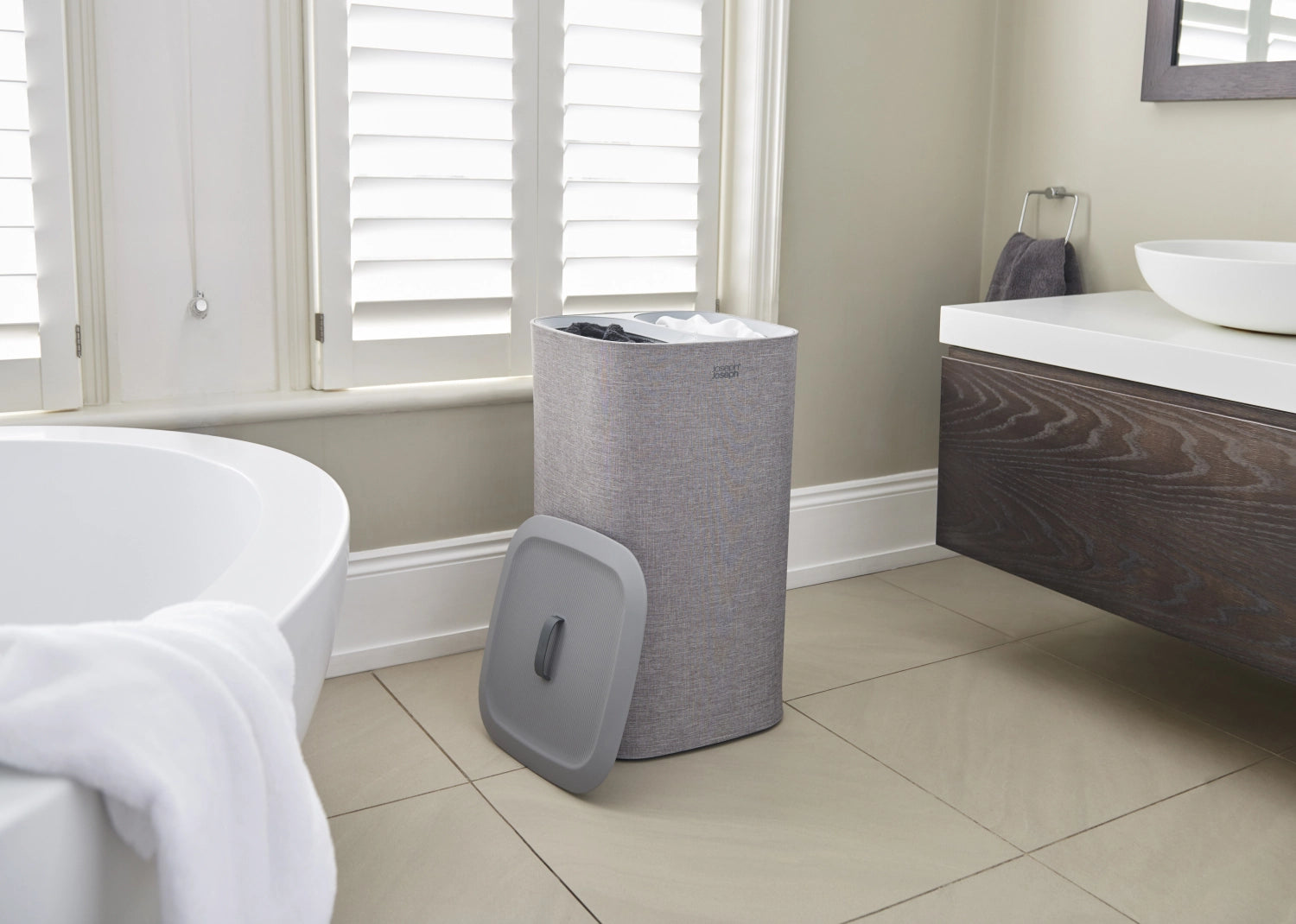 Tota 60-Liter-Wäschetrennkorb – Grau