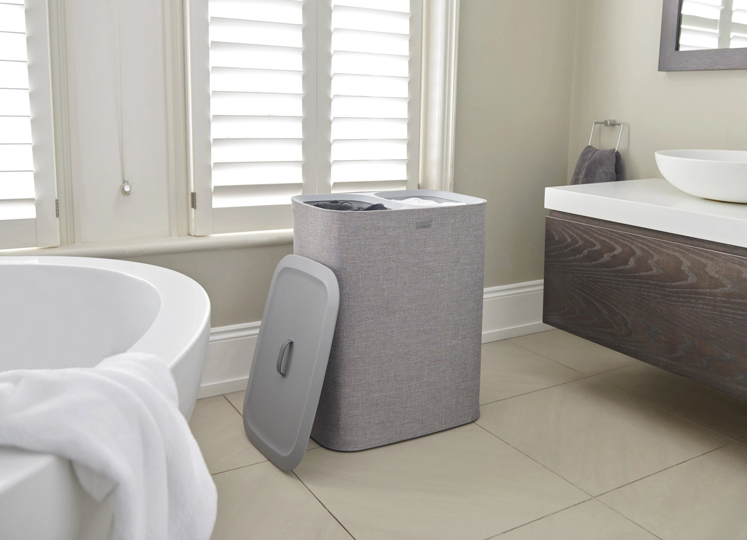 Tota 90-Liter-Wäschetrennkorb – Grau